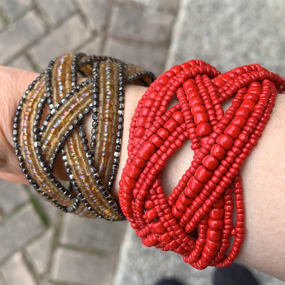 🌷3 for $25🌷Unbranded, US OS, 2 Gold & Red Memory Wire Beaded Cuff Bracelets